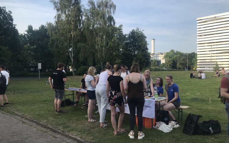 Die AG JLC Münster auf dem Sommerfest der Chemie