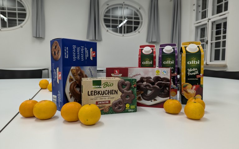 Punsch- und Lebkuchentasting