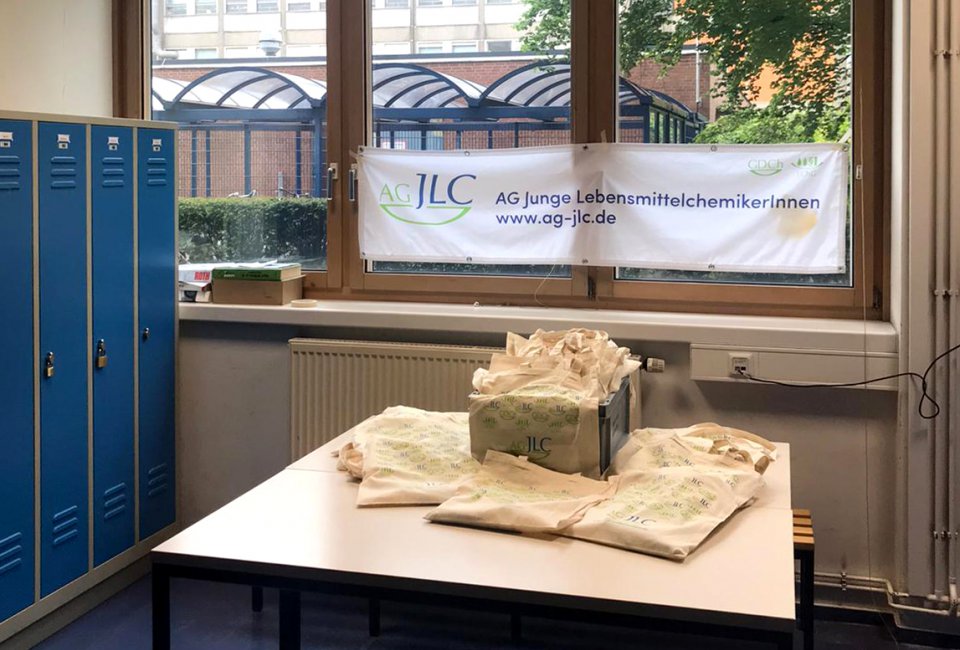 Begrüßung der neuen Viertis am Institut