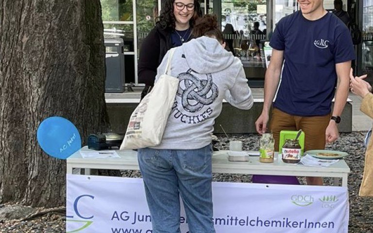 Waffelverkauf beim UniTag
