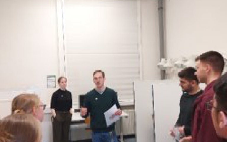 Sensorische Degustation von Milchalternativen (Milchtasting)